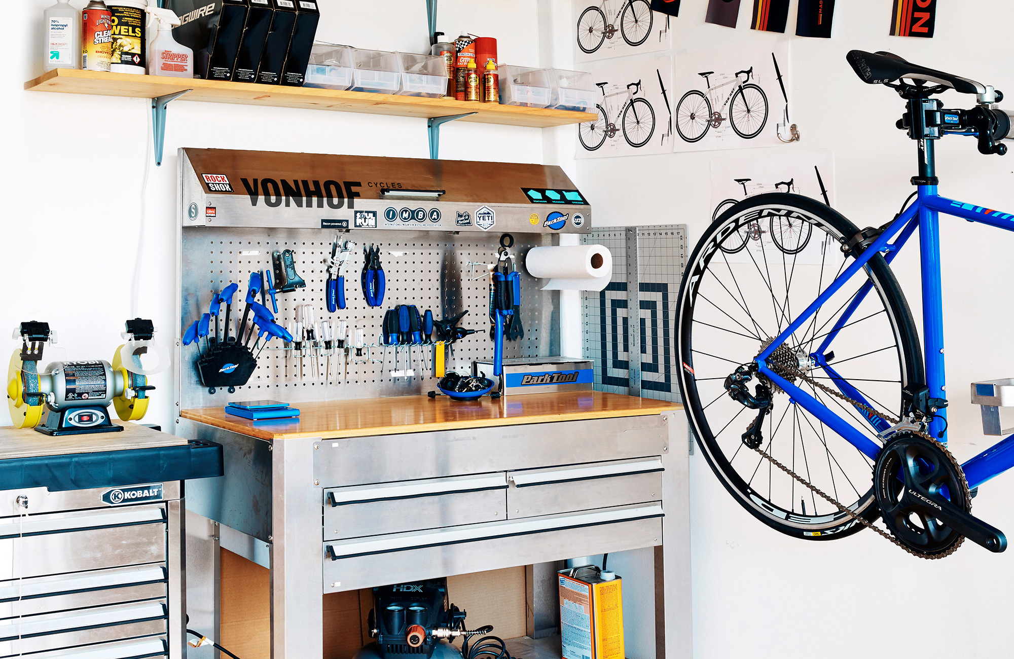 VonHof Cycles: a Branding for Bicycles Made by Hand