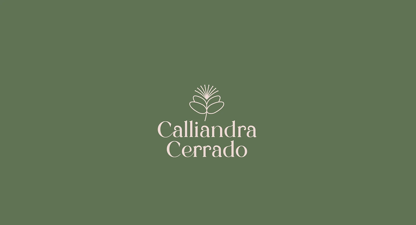Logotipo de la marca Calliandra Cerrado sobre fondo verde salvia con icono de flor de calliandra