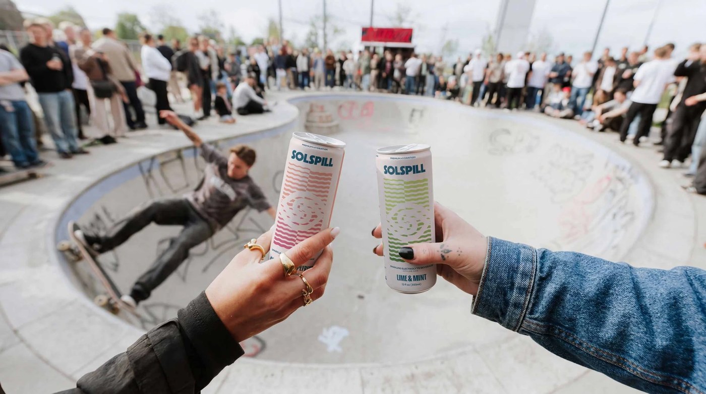 Diseño de envases de bebidas Solspill, detalle de lata de aluminio diseñado por Holman Design