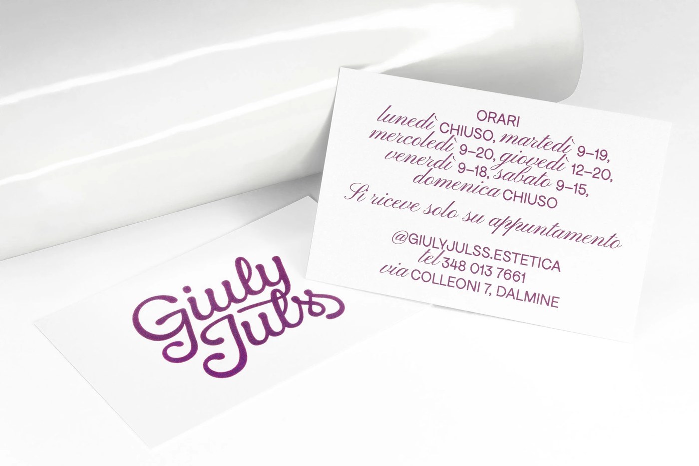 Detalles compositivos de Giuly Julss; diseño de presentación de Federico Agnelli