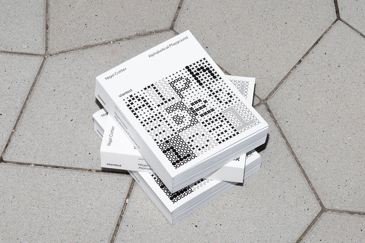 type design experiments in Alphabetical Playground by Nigel Cottier