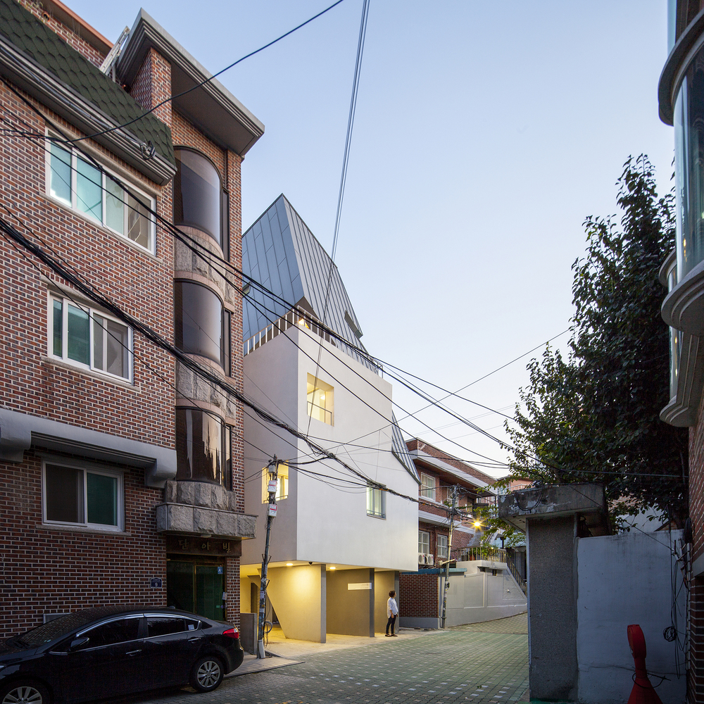Beautiful Houses: Fighting House by studio_suspicion in South Korea