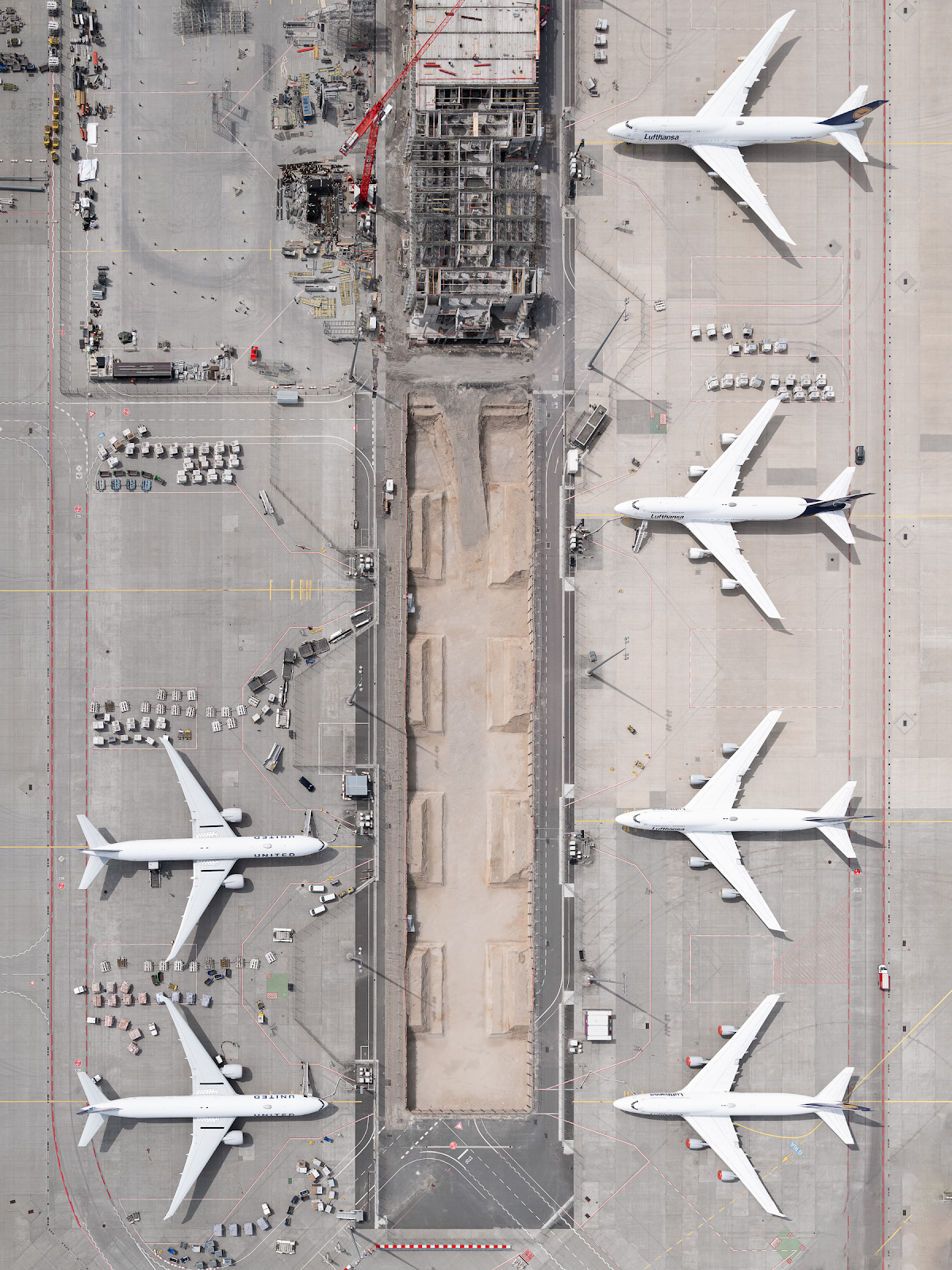 AIRPORTS - an Aerial Photo Book
