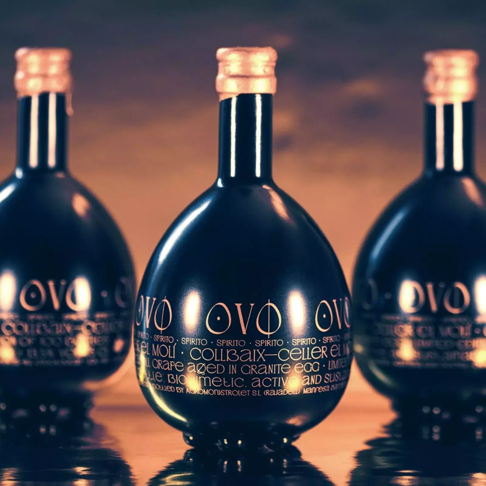 OVØ, biodynamic wines - One-of-a-kind design