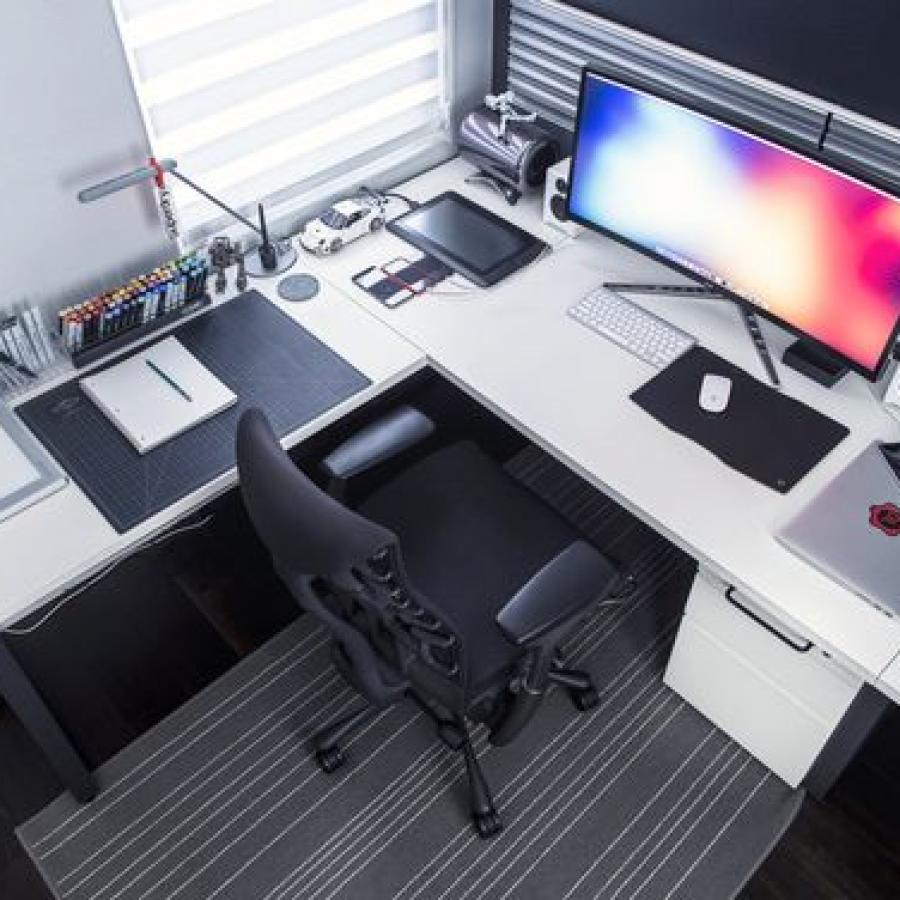 The Perfect Office - YOUMO, Death Star Speaker, Dell Skylake and Office Ideas