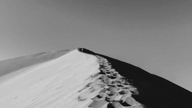 Black & White Photography: Exploring Huacachina Lines
