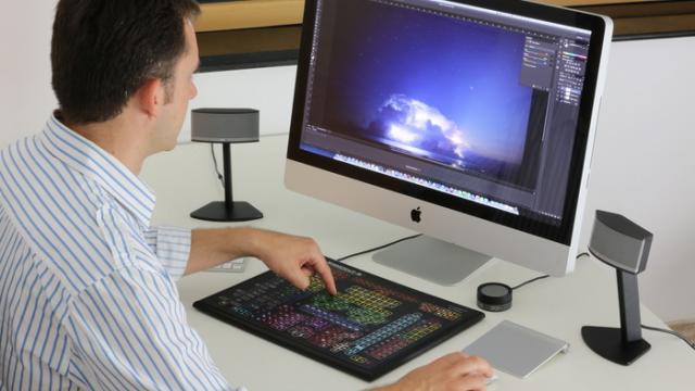 The Perfect Office - Dash Smart Earphones, Shortcut-S Keyboard and Office Ideas