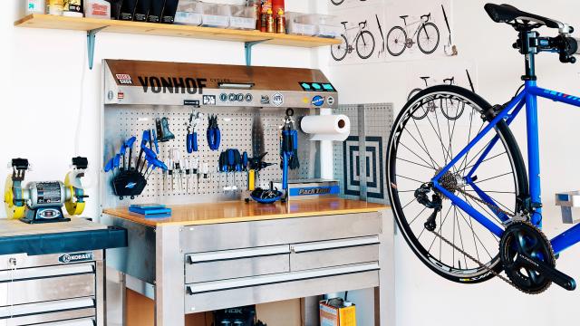 VonHof Cycles: a Branding for Bicycles Made by Hand